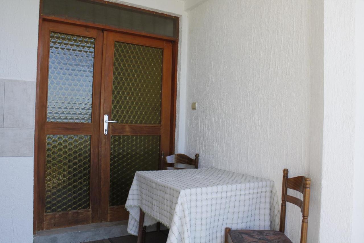 Pataki Studios Petrovac Extérieur photo